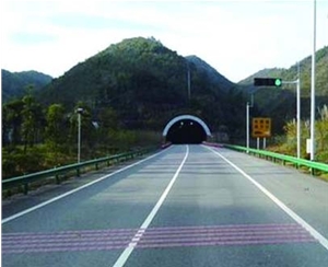 ​富龙高速隧道